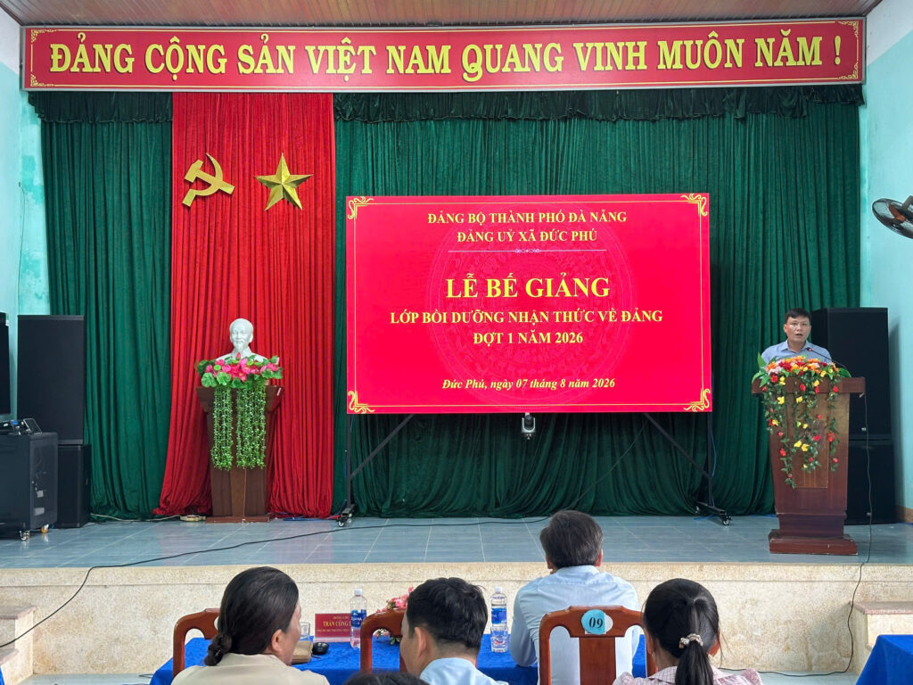 BẾ MẠC LỚP BỒI DƯỠNG NHẬN THỨC VỀ ĐẢNG ĐỢT 1 NĂM 2026